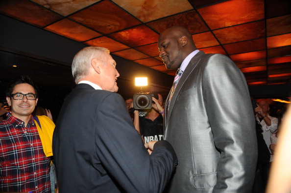 中超球队阵容分析：武汉三镇阵容变化,（中超阵容观察：武汉三镇人员变动解析）