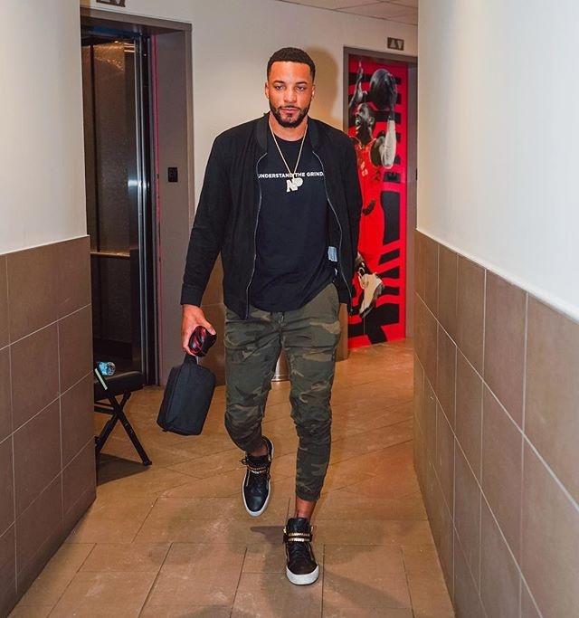 自瓜帅上任以来，曼城是唯一欧冠客场多次击败皇马的球队（瓜帅治下，曼城成欧冠客场多次击败皇马的唯一球队）