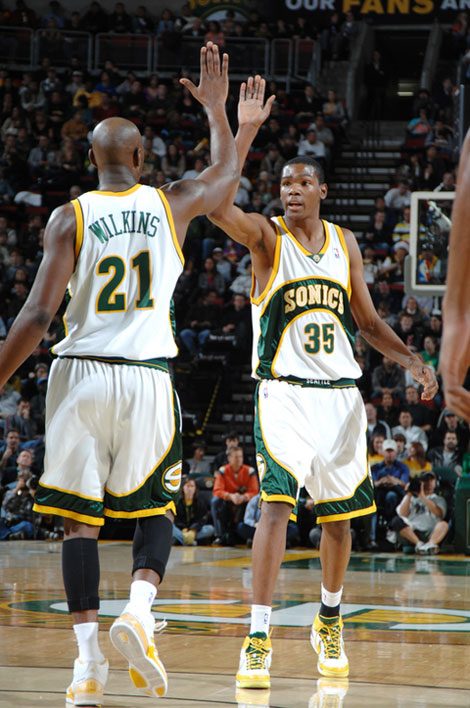 官方：英格兰名哨奥利弗将执法欧冠皇马客战奥林匹亚科斯（官方确认：英格兰名裁奥利弗将主哨皇马欧冠客场战奥林匹亚科斯）