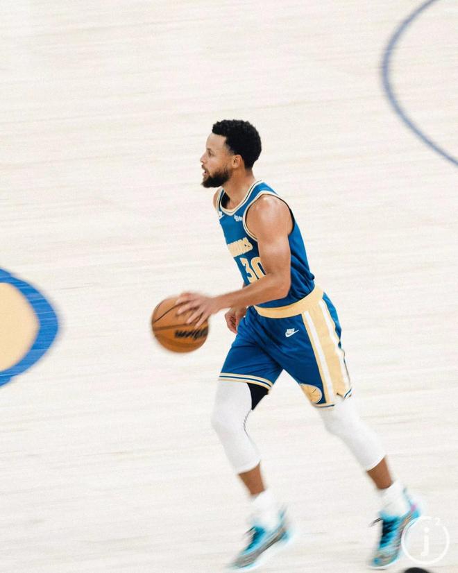 赫拉德-马丁：巴萨完全无需改变踢法，最重要的是做好压迫（赫拉德-马丁：巴萨无需调整风格，关键是把压迫做到位）