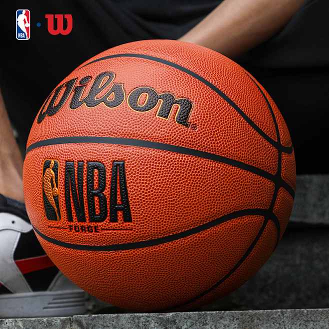 ESPN：曼联通过转会市场获得大笔资金，无需卖人就能签新中锋（ESPN：曼联获充足转会预算，不卖人也能引进新中锋）